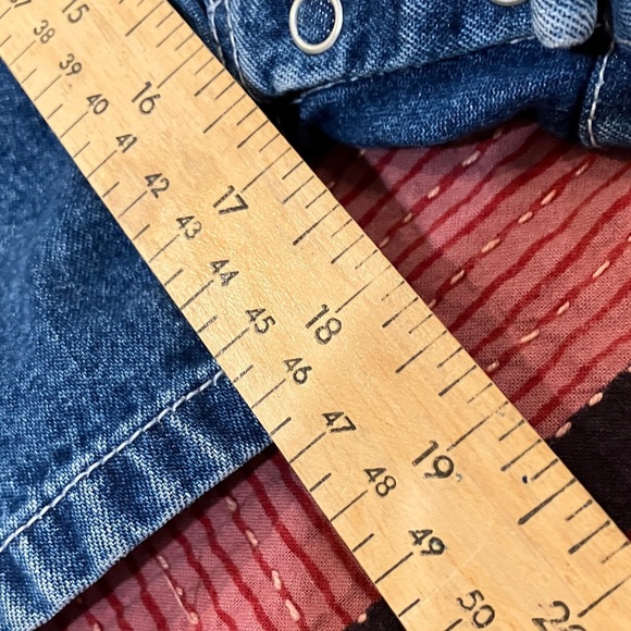 GAP toddler 18-24 months Denim Blue Kids jeans short Romper - Picture 9 of 16